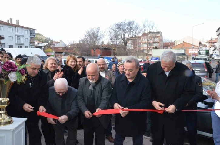 100. Yıl Bozüyük Çarşı Meydanı’nda Cumhuriyet Restoranı hizmete girdi