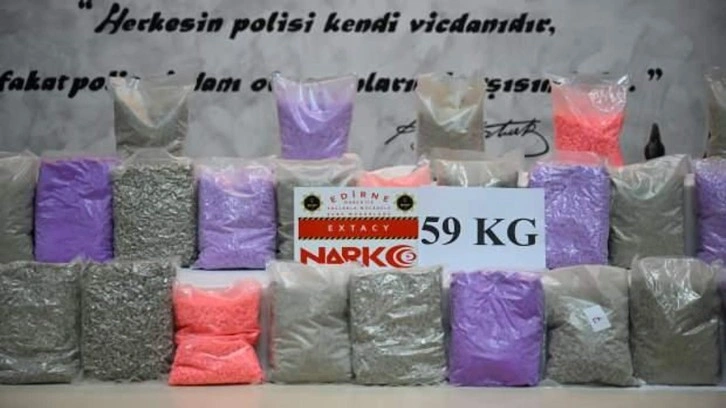 2 tırda 58 kilo 176 gram sentetik uyuşturucu hap ele geçirildi