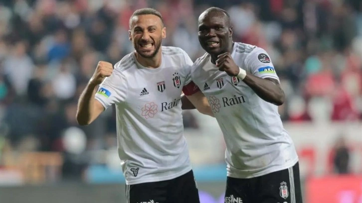 Aboubakar cephesinden flaş paylaşım! Cenk Tosun'u hedef aldı