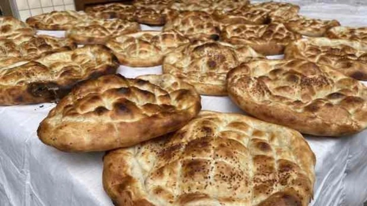 Adana’da Ramazan pidesi 16 liradan satılacak