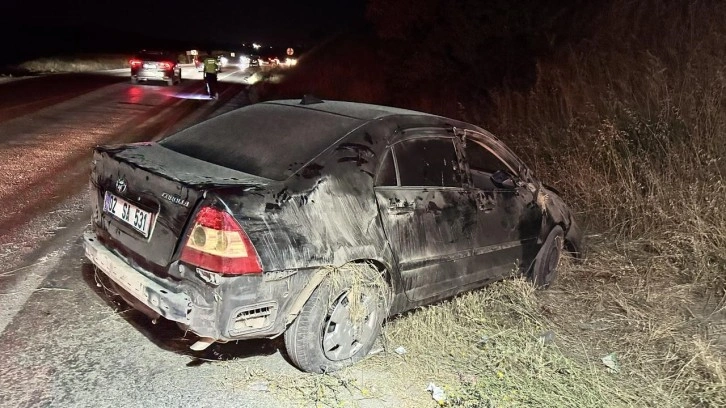 Adıyaman'da şarampole devrilen otomobildeki 1 kişi öldü, 6 kişi yaralandı