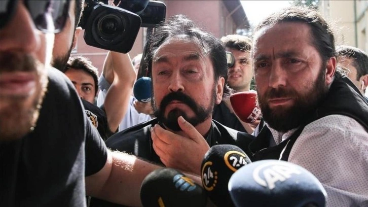 Adnan Oktar örgütüne darbe! 300’e yakın hesap kapatıldı