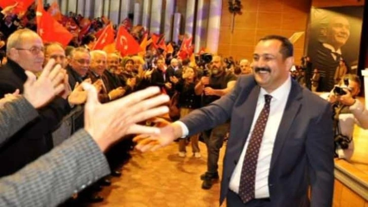 AK Parti Kepez adayı Rıza Sümer'den gövde gösterisi! Miting gibi başlangıç