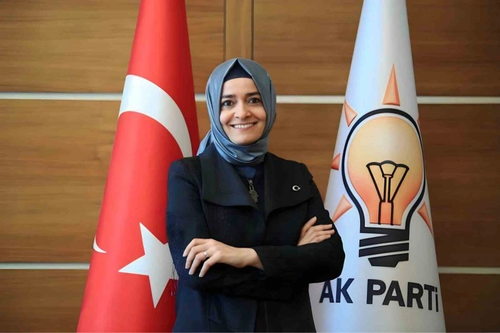 AK Parti’de Fatma Betül Sayan Kaya MYK üyesi olarak seçildi