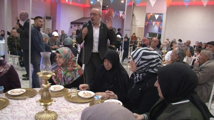 AK Partinin ’Mahallede gezek var’ etkinliğine yoğun katılım