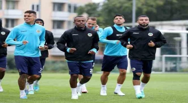 Alanyaspor Hollanda kampının 2. gününü çift antrenmanla tamamladı