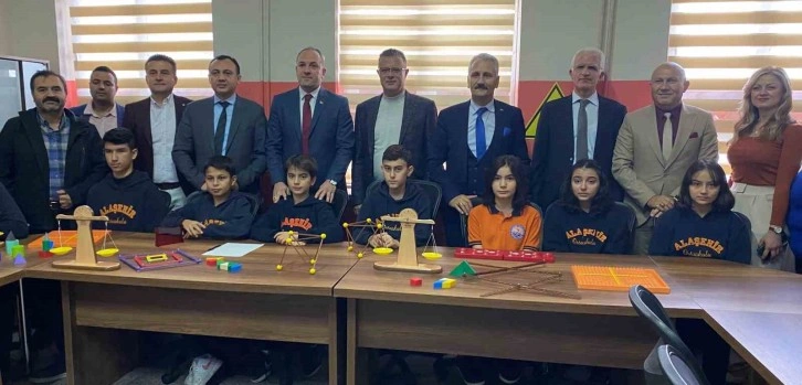 Alaşehir’de Matematik Atölyesi açıldı