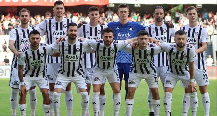 Altay, maç başına kalesinde yaklaşık 2 gol görüyor