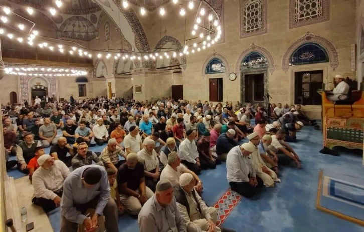 Amasya’da Sultan II. Bayezid Camii’nde Mevlid Kandili kutlandı