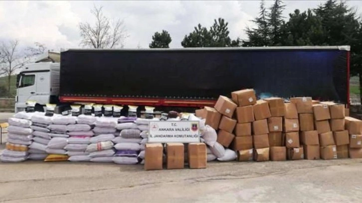 Ankara'da 10,5 ton kaçak tütün ele geçirildi