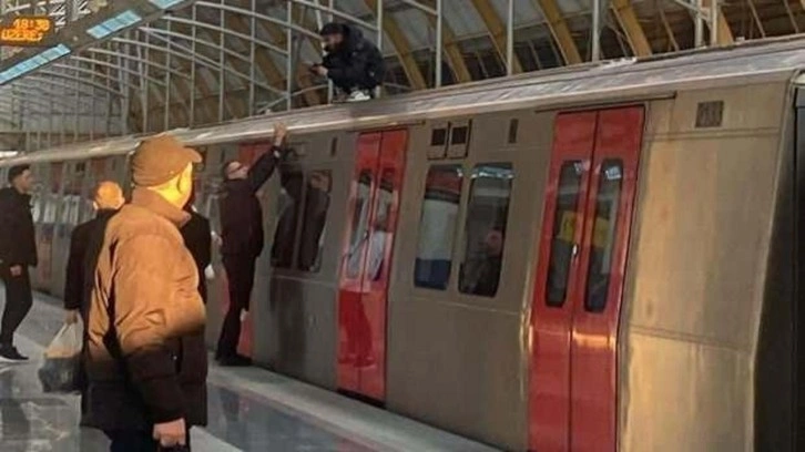 Ankara'da bir genç metronun üzerine çıktı: Seferler durdu