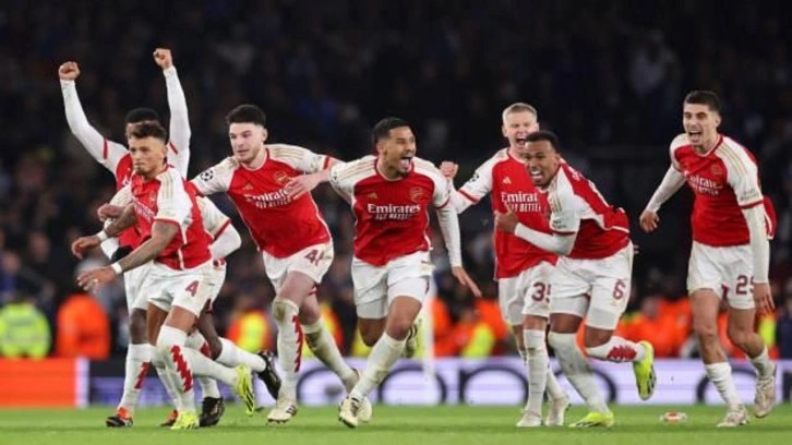 Arsenal penaltılarla Porto'yu eledi!