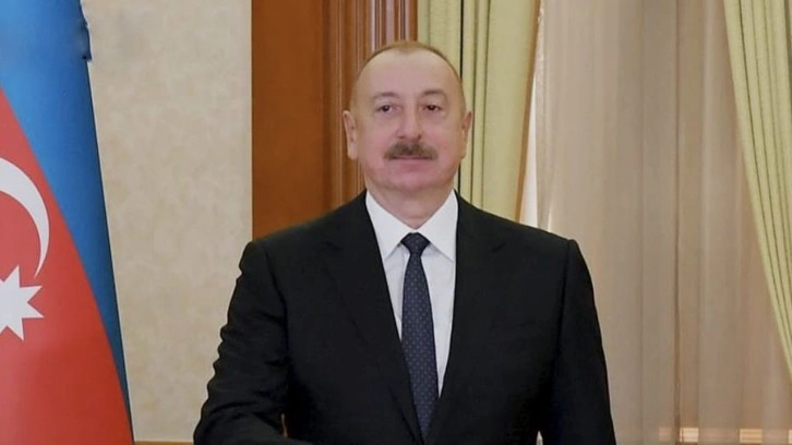 Azerbaycan'da İlham Aliyev yine Cumhurbaşkanı seçildi. Aliyev'e yüzde 93.9 oy çıktı