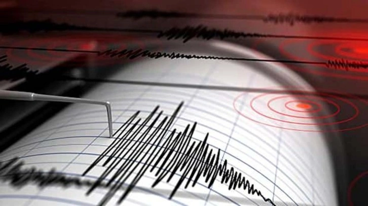 Balıkesir'de korkutan deprem! Çevre illerde de hissedildi