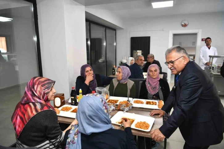 Başkan Büyükkılıç’ın insan odaklı projesi, gönüllere dokunmaya devam ediyor