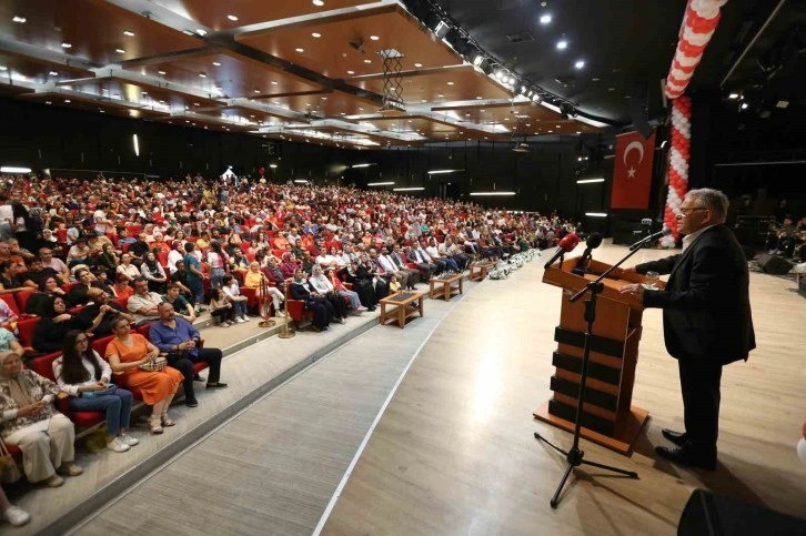 Başkan Büyükkılıç’tan konservatuar’ın coşkulu kapanışına özel türkü