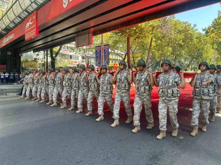 Başkentte 30 Ağustos Zafer Bayramı yürüyüşü