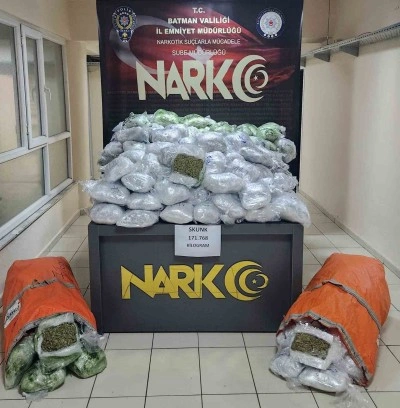 Batman’da tırda 172 kilo uyuşturucu ele geçirildi