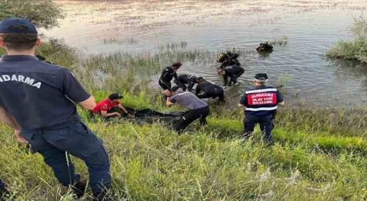 Bayburt’ta gölete düşen 74 yaşındaki adamın cansız bedenine ulaşıldı