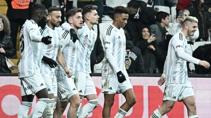 Beşiktaş, Konyaspor karşısında ikinci yarıda açıldı. Yenilmezlik serisi üç maça çıktı