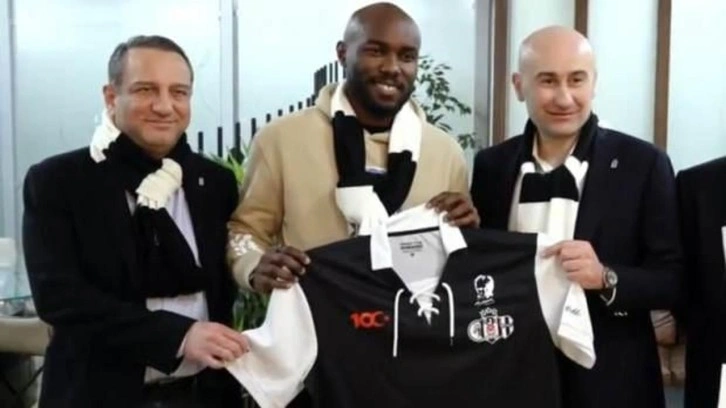 Beşiktaş transferde gaza bastı! 'KAP'lar peş peşe...