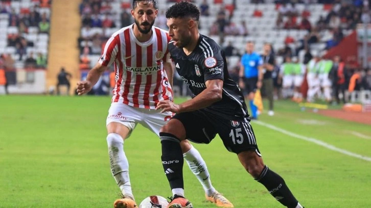 Beşiktaş'tan şaşırtan performans! Siyahla-beyaz gibi...