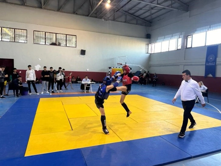 Besni’de Muay Thai Şampiyonası yapıldı