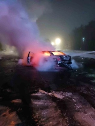 Bolu’da otomobil alev topuna döndü