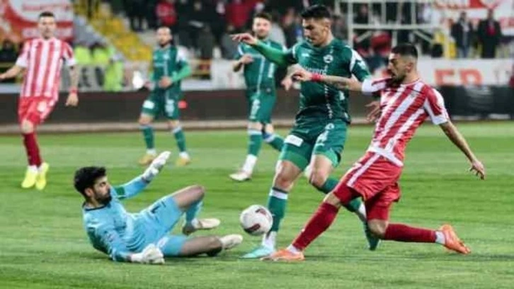 Boluspor, Giresunspor'u evine eli boş gönderdi