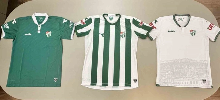 Bursaspor’un yeni sezon formaları tanıtıldı