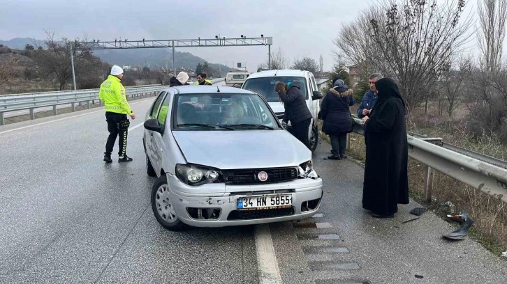 Buzlanma kazaya sebep oldu, vatandaşlar yara almadan kurtuldu