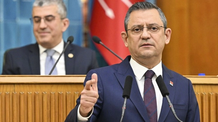 CHP Genel Başkanı Özgür Özel partisinin grup toplantısında konuşuyor