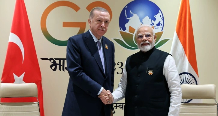 Cumhurbaşkanı Erdoğan, Hindistan Başbakanı Modi ile bir araya geldi