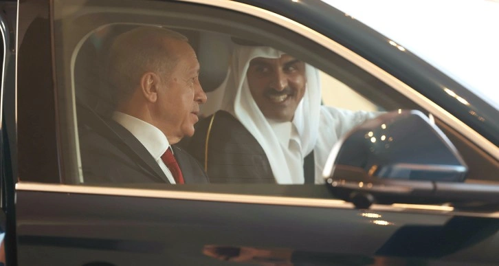 Cumhurbaşkanı Erdoğan Katar Emiri Al Thani’ye TOGG hediye etti