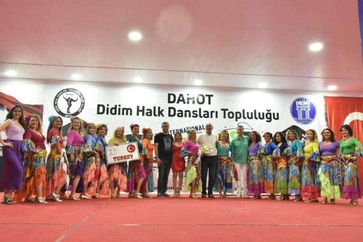 DAHOT Uluslararası Halk Dansları Gala Gecesi gerçekleştirildi