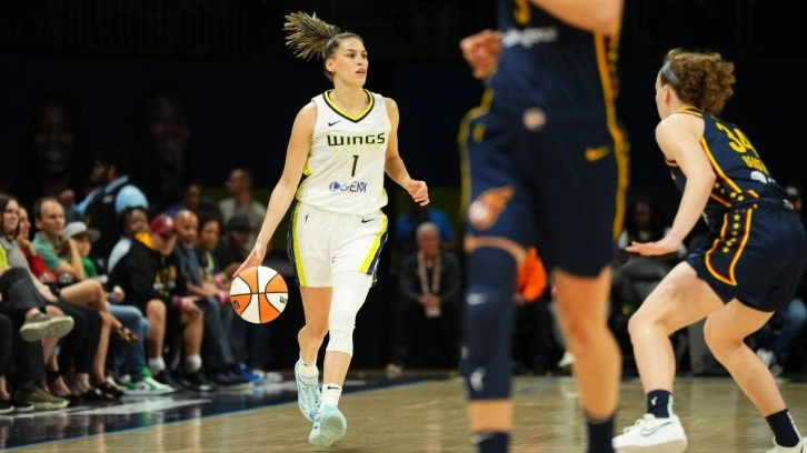 Dallas Wings, Sevgi Uzun'u bırakmıyor