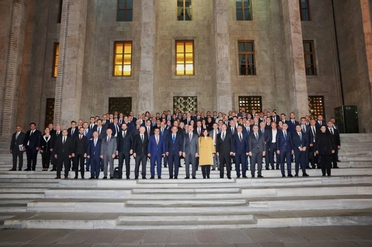 Deprem bölgesinde yapılacak 100 bin çelik köy evi için ihaleye çıkılacak