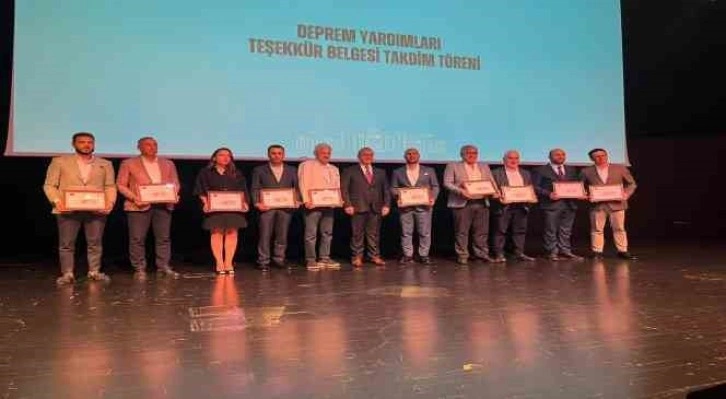 Deprem bölgesine yardım eden firmalar ödüllendirildi