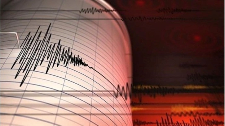 Deprem nedeniyle üniversitede ara sınavlar ertelendi