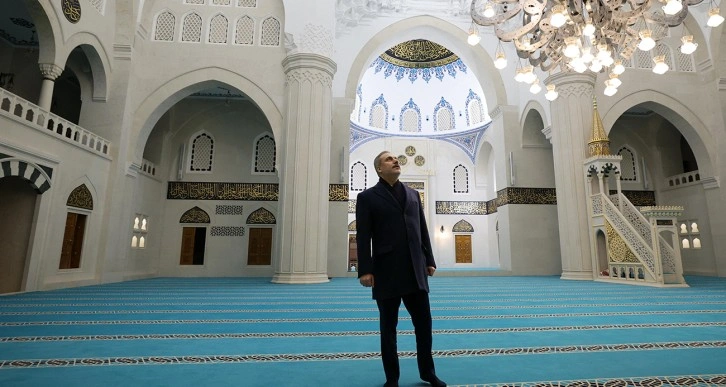 Dışişleri Bakanı Fidan, Arnavutluk’ta Namazgah Camii'ni ziyaret etti