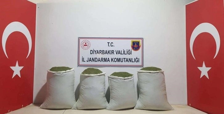 Diyarbakır’da 240 kilo esrar ele geçirildi