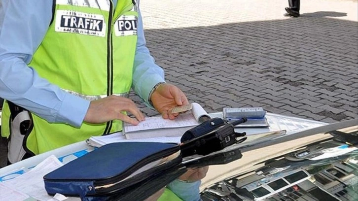 Düğün konvoyunda trafiği tehlikeye düşürenlere ceza