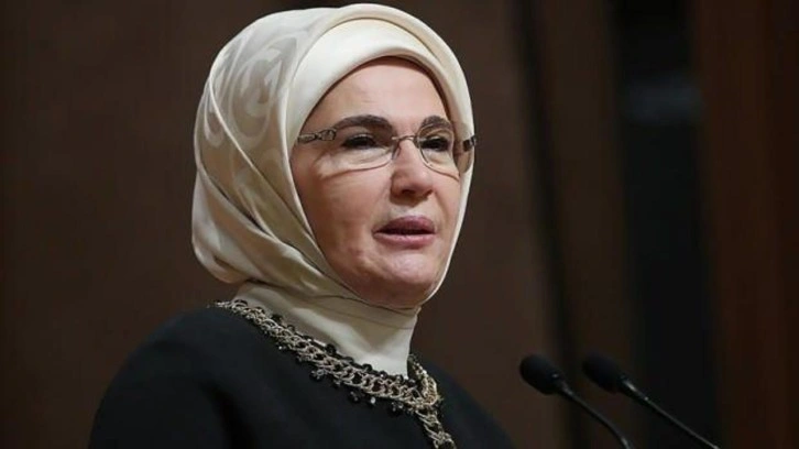 Emine Erdoğan'dan net mesaj: Asla boyun eğmeyeceğiz