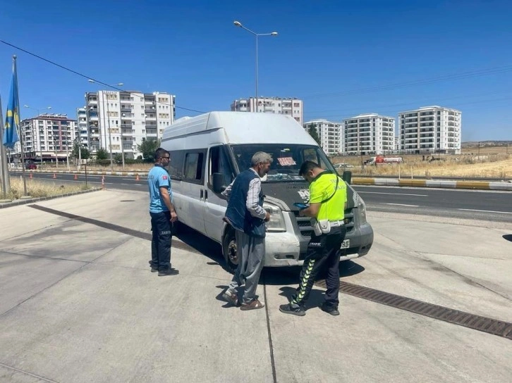 Ergani’de toplu taşıma araçlarına ‘klima’ denetimi