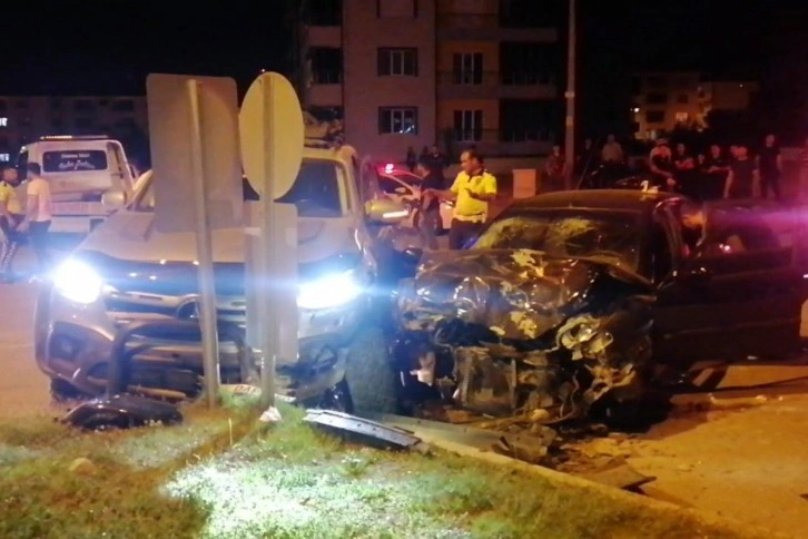 Erzincan’da düğün konvoyunda trafik kazası: 7 yaralı