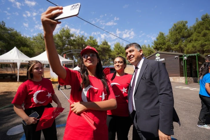 FADILOĞLU VE BOZGEYİK, GENÇLERLE BULUŞTU