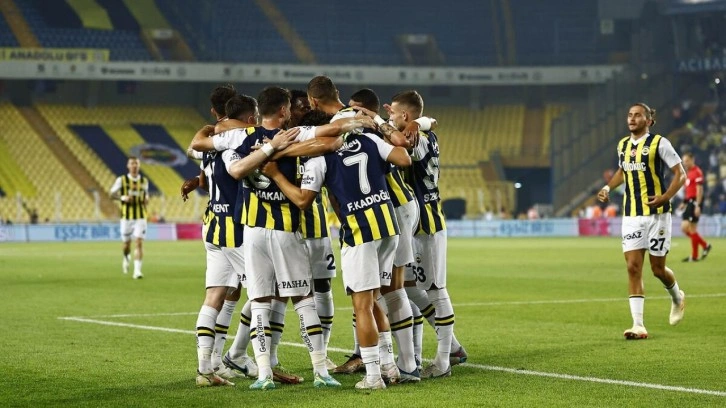 Fenerbahçe liderliğini sürdürdü! İşte Süper Lig'deki puan durumu...