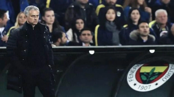 Fenerbahçe, Mourinho'yu KAP'a bildirdi