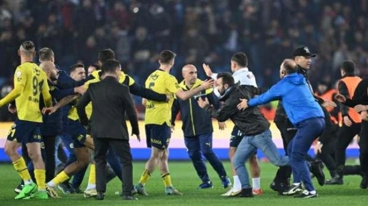 Fenerbahçeli futbolculara işlem yapılmamasına tepki