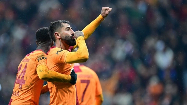 Galatasaray sahasında Çaykur Rizespor'a gol yağdırdı. Kerem Demirbay kariyerinde ilki yaşadı